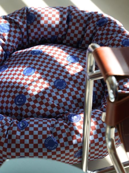 HAPPYPUP BED BLUE CITY DOODLE